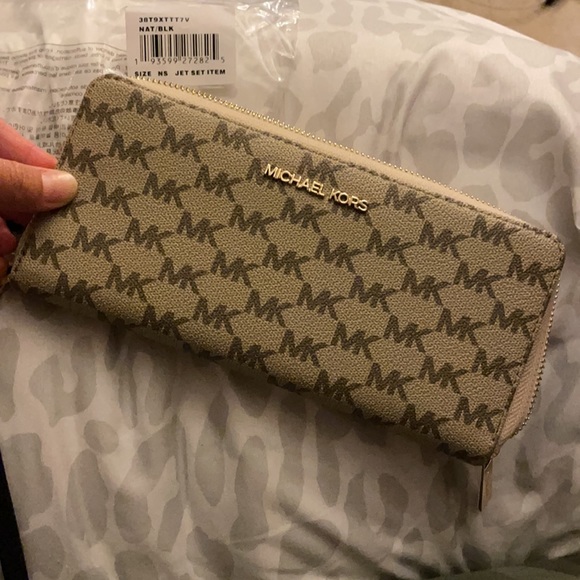 Brown & Tan Michael Kors Wallet - Picture 7 of 9